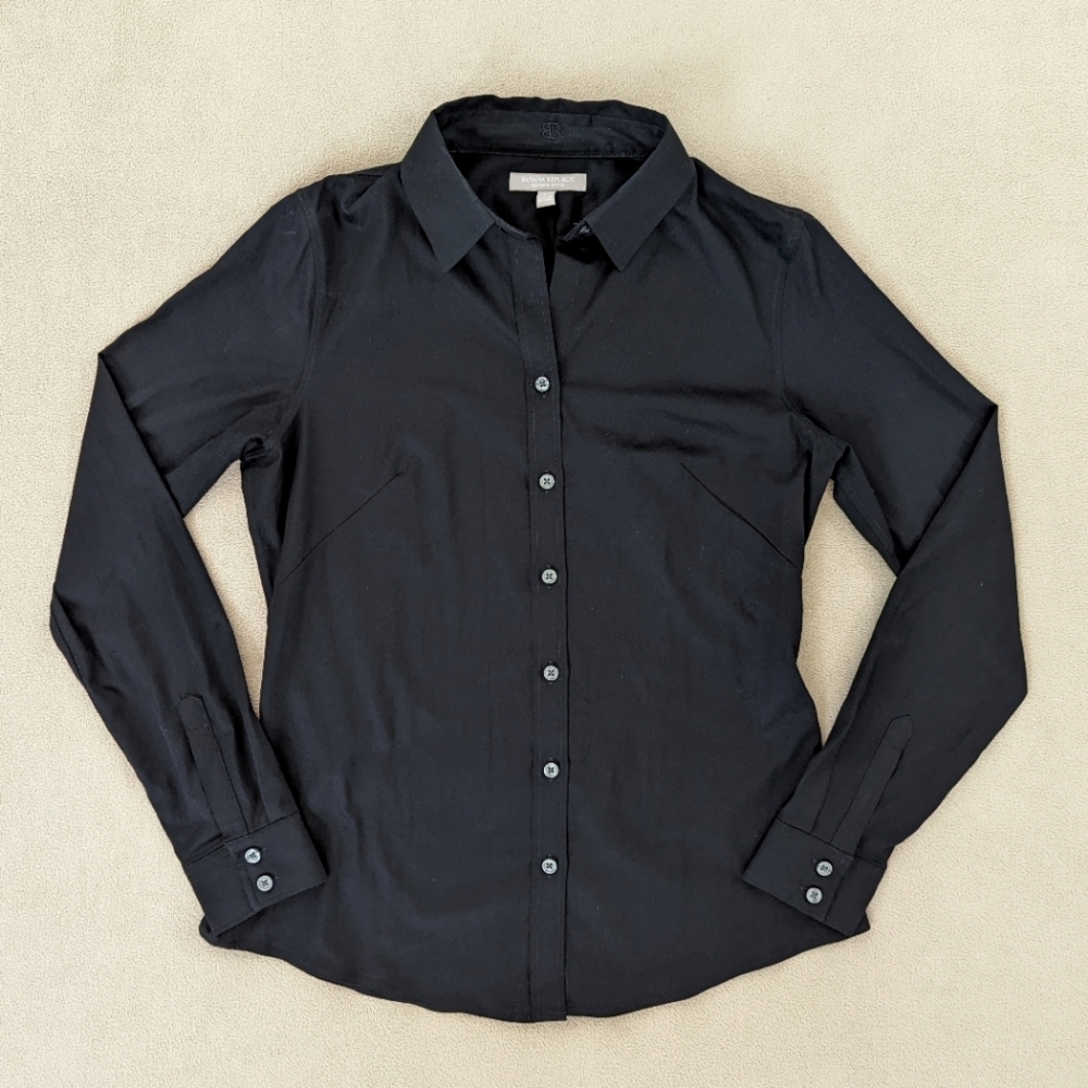 Banana Republic Dress Shirt Women's 8 Black Fitted Non Iron Long Sleeve Stretch